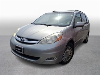 Used 2009 Toyota Sienna XLE image 1