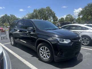 Used 2018 Chevrolet Traverse LT image 1