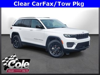 Used 2024 Jeep Grand Cherokee Altitude image 1