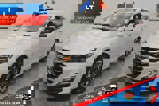 Used 2022 Chevrolet Malibu LT image 1
