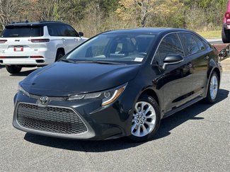 Used 2021 Toyota Corolla XLE image 1