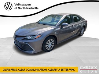 Used 2022 Toyota Camry LE image 1