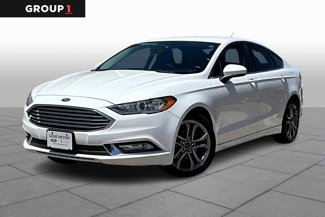 Used 2017 Ford Fusion SE w/ Equipment Group 201A image 1