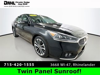 Used 2018 Kia Cadenza Technology image 1