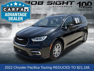 Used 2022 Chrysler Pacifica Touring image 1