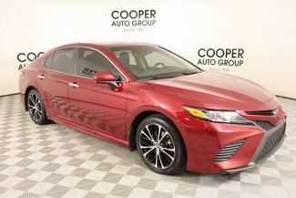 Used 2018 Toyota Camry SE w/ Moonroof Package image 1