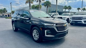 Used 2022 Chevrolet Traverse LT image 1