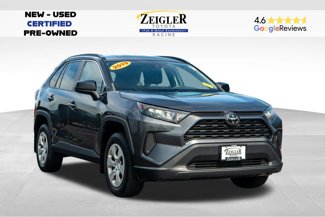 Used 2019 Toyota RAV4 LE image 1