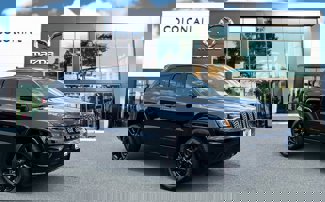 Used 2020 Jeep Grand Cherokee Altitude image 1