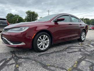 Used 2017 Chrysler 200 Limited Platinum w/ Comfort & Convenience Group image 1