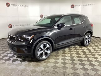 New 2025 Volvo XC40 B5 Plus w/ Protection Package Premier image 1