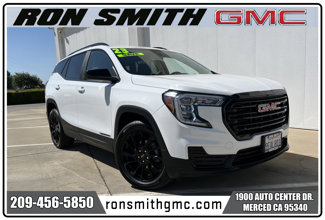 Used 2023 GMC Terrain SLE w/ Driver Convenience Package image 1