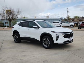 New 2025 Chevrolet Trax LT w/ Driver Confidence Package image 1