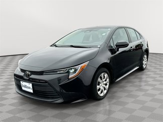 Used 2023 Toyota Corolla LE image 1