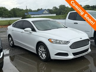 Used 2016 Ford Fusion SE image 1