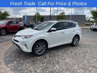 Used 2017 Toyota RAV4 Limited image 1