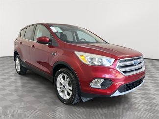 Used 2017 Ford Escape SE image 1