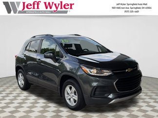 Used 2020 Chevrolet Trax LT w/ LT Convenience Package image 1