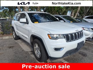 Used 2017 Jeep Grand Cherokee Laredo image 1