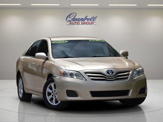 Used 2011 Toyota Camry LE image 1