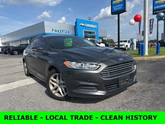 Used 2016 Ford Fusion SE image 1
