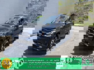 Used 2022 Volkswagen Taos SEL image 1