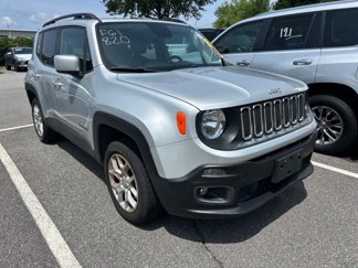 Used 2017 Jeep Renegade Latitude image 1