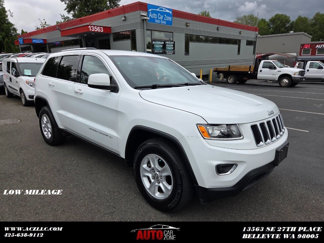 Used 2015 Jeep Grand Cherokee Laredo w/ Quick Order Package 23E image 1