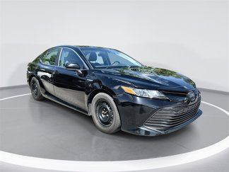 Used 2018 Toyota Camry Hybrid image 1