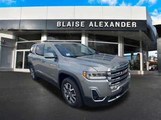 Used 2023 GMC Acadia SLT image 1