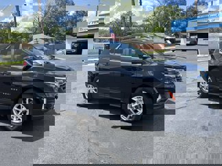 Used 2023 Chevrolet Equinox LT image 1
