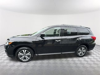 Used 2019 Nissan Pathfinder SV image 1