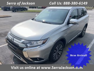 Used 2020 Mitsubishi Outlander SEL image 1