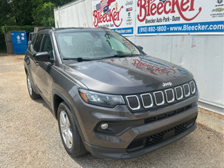 Used 2022 Jeep Compass Latitude image 1