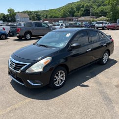 Used 2018 Nissan Versa SV image 1