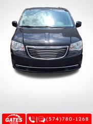 Used 2016 Chrysler Town & Country Touring image 1