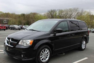 Used 2018 Dodge Grand Caravan SXT image 1