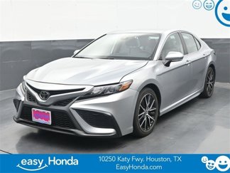 Used 2023 Toyota Camry SE image 1