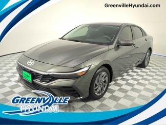 Used 2024 Hyundai Elantra SEL image 1