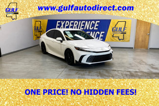 Used 2025 Toyota Camry SE video 1