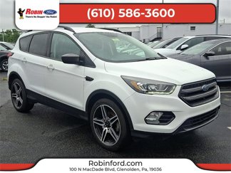 Used 2019 Ford Escape SEL image 1