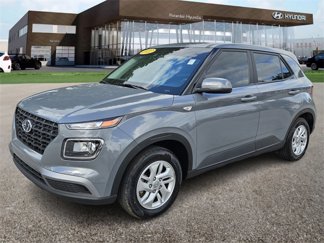 Certified 2022 Hyundai Venue SE image 1