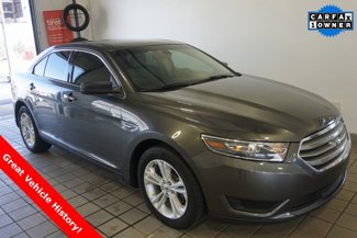 Used 2017 Ford Taurus SE image 1