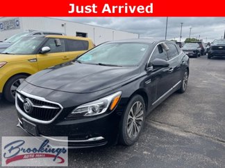 Used 2017 Buick LaCrosse Essence image 1