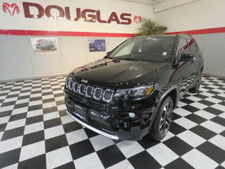 Used 2023 Jeep Compass Limited image 1
