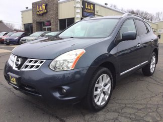 Used 2013 Nissan Rogue SL image 1
