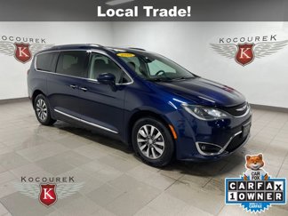 Used 2020 Chrysler Pacifica Touring-L Plus image 1