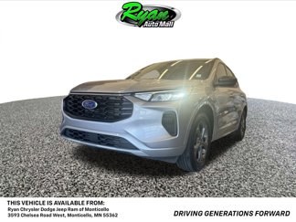 Used 2024 Ford Escape ST-Line image 1