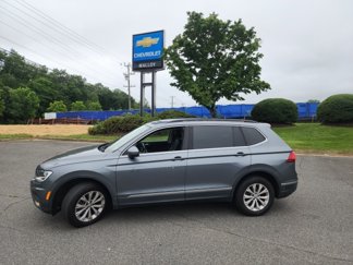 Used 2018 Volkswagen Tiguan SE image 1