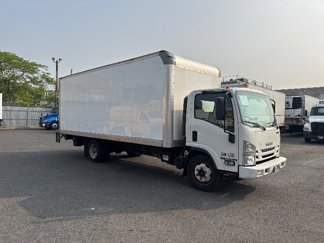Used 2021 Isuzu NPR image 1